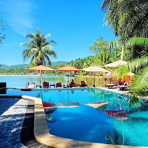 Cyana Resort